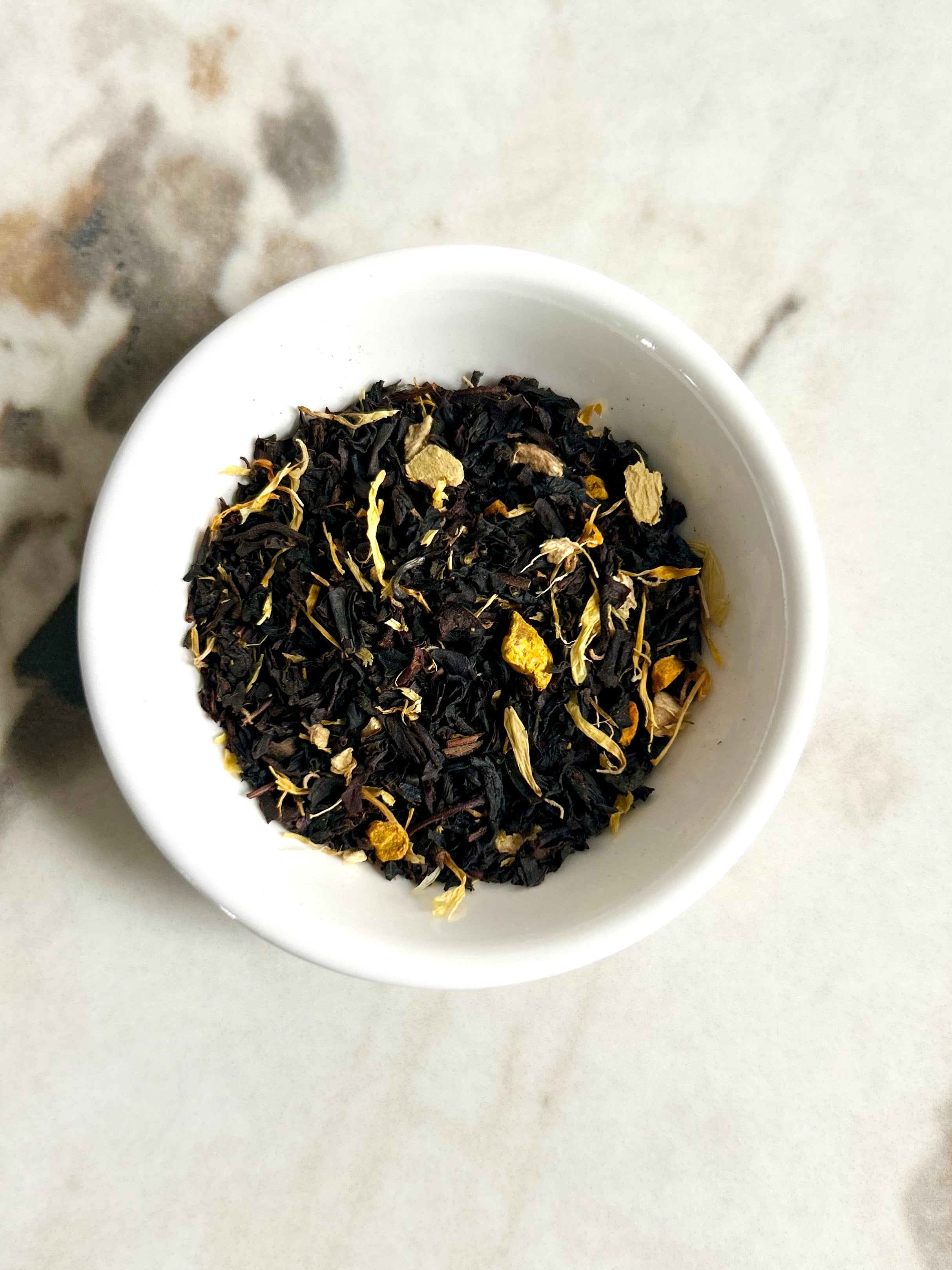 Ginger Peach Black Tea Size: 4 OZ