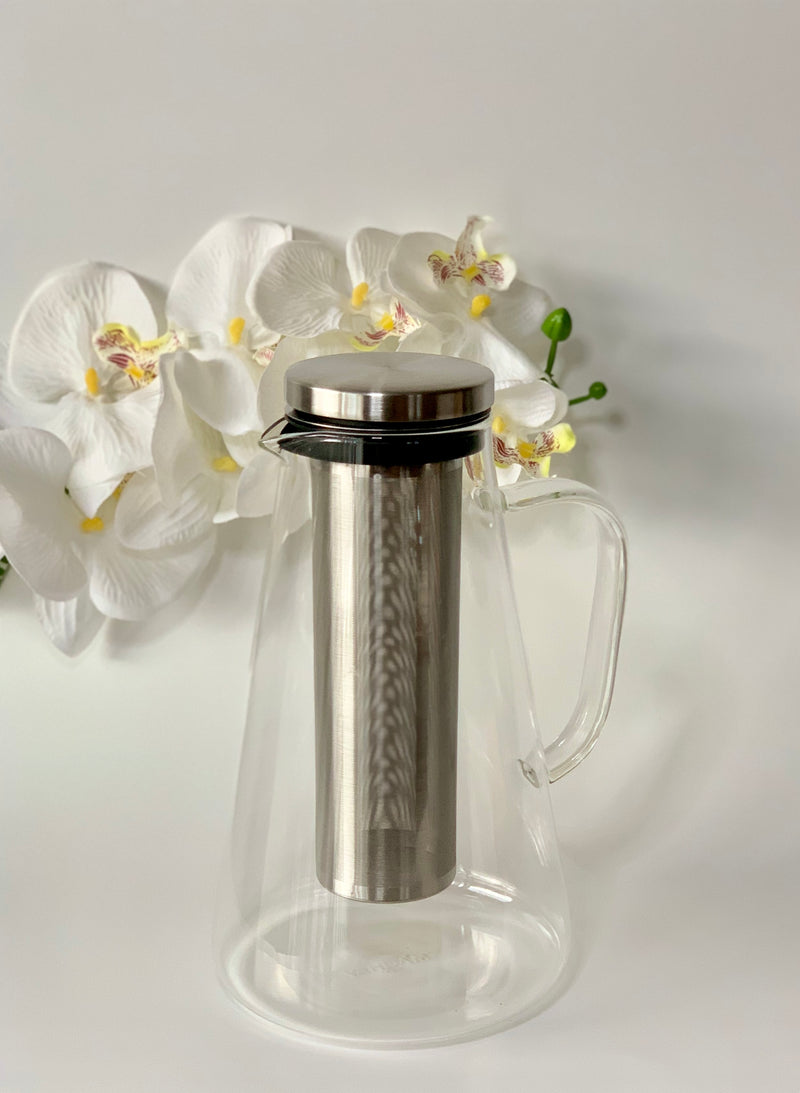 Glass pitcher with infuser